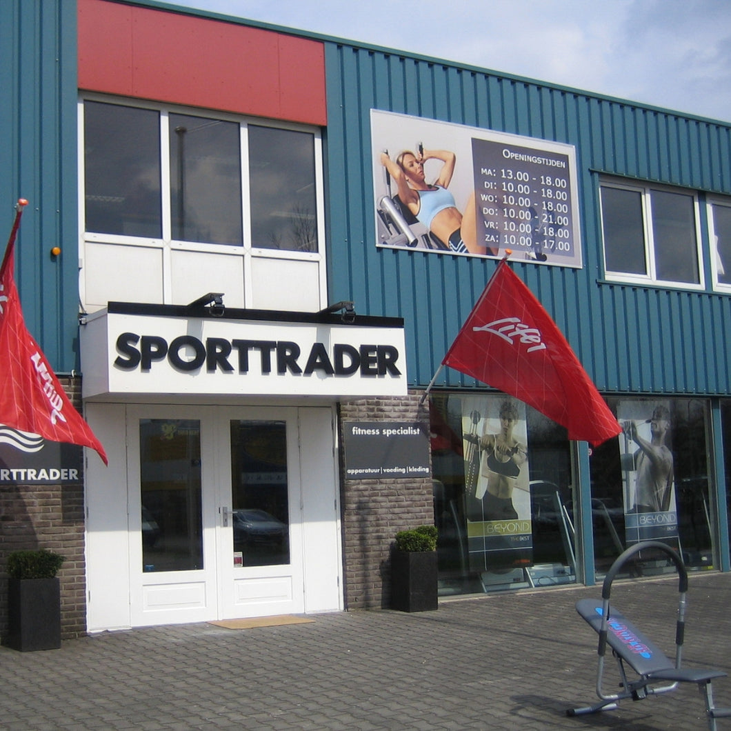 Eerste showroom en magazijn