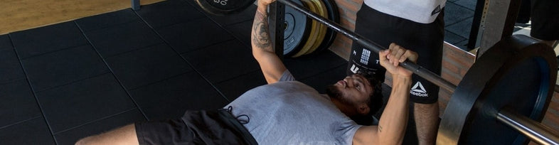 Halterbank oefeningen voor een effectieve workout