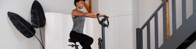 Hometrainer tips, schema's en apps voor thuis trainen