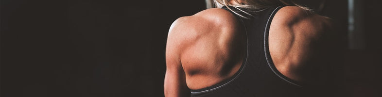 Krachttraining met apparaten of losse gewichten?
