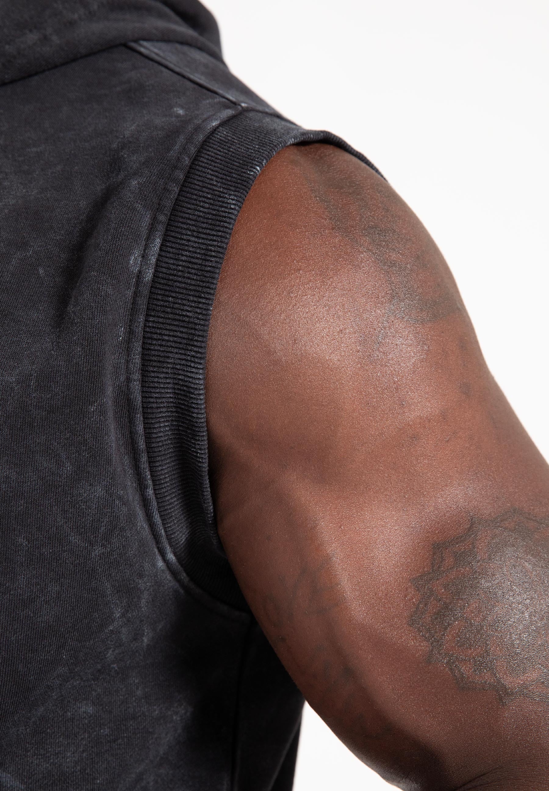 Gorilla Wear Silverdale Mouwloos Vest met Capuchon - Zwart