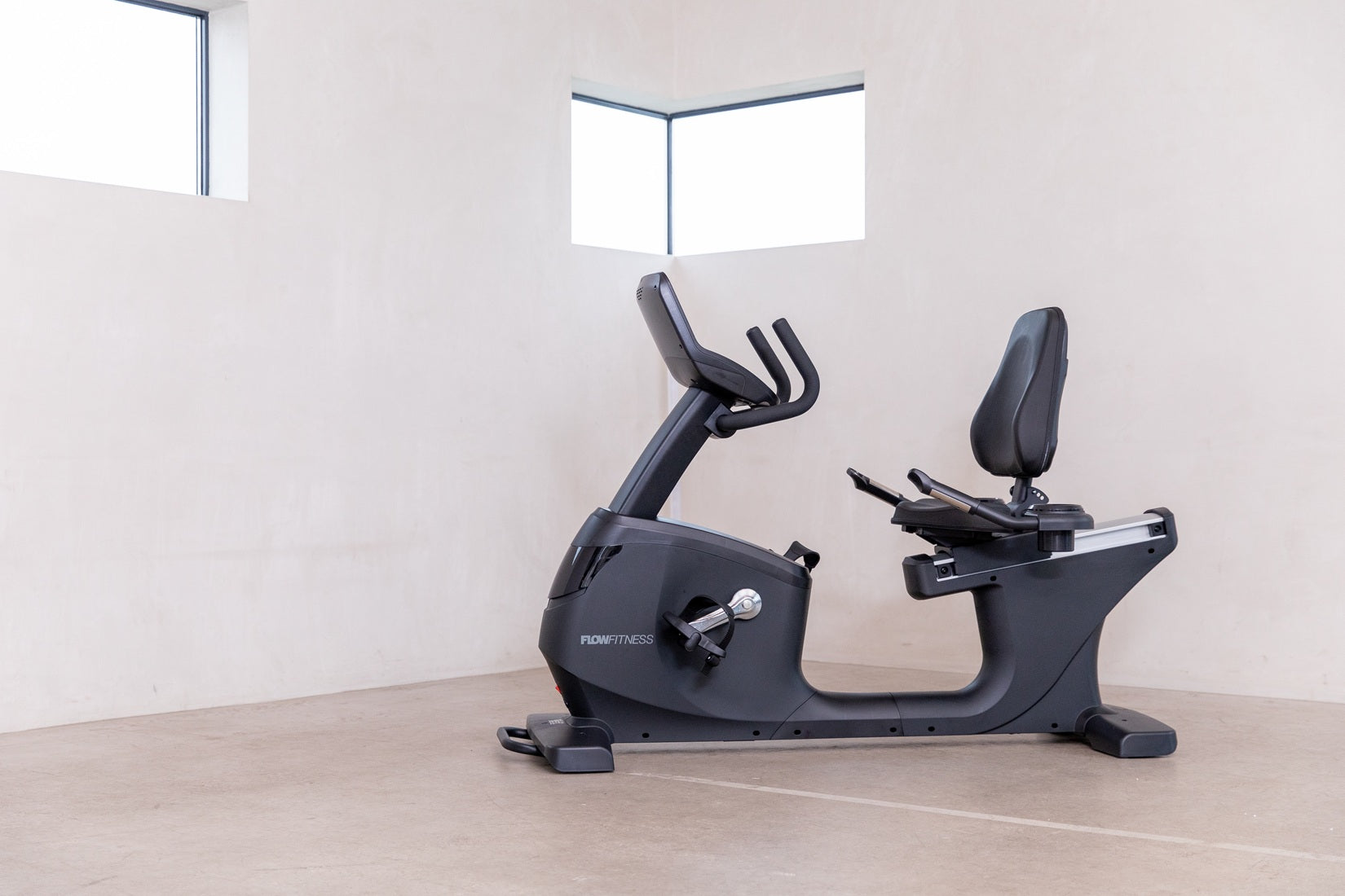 Flow Fitness Pro RB5i Recumbent Bike Ligfiets