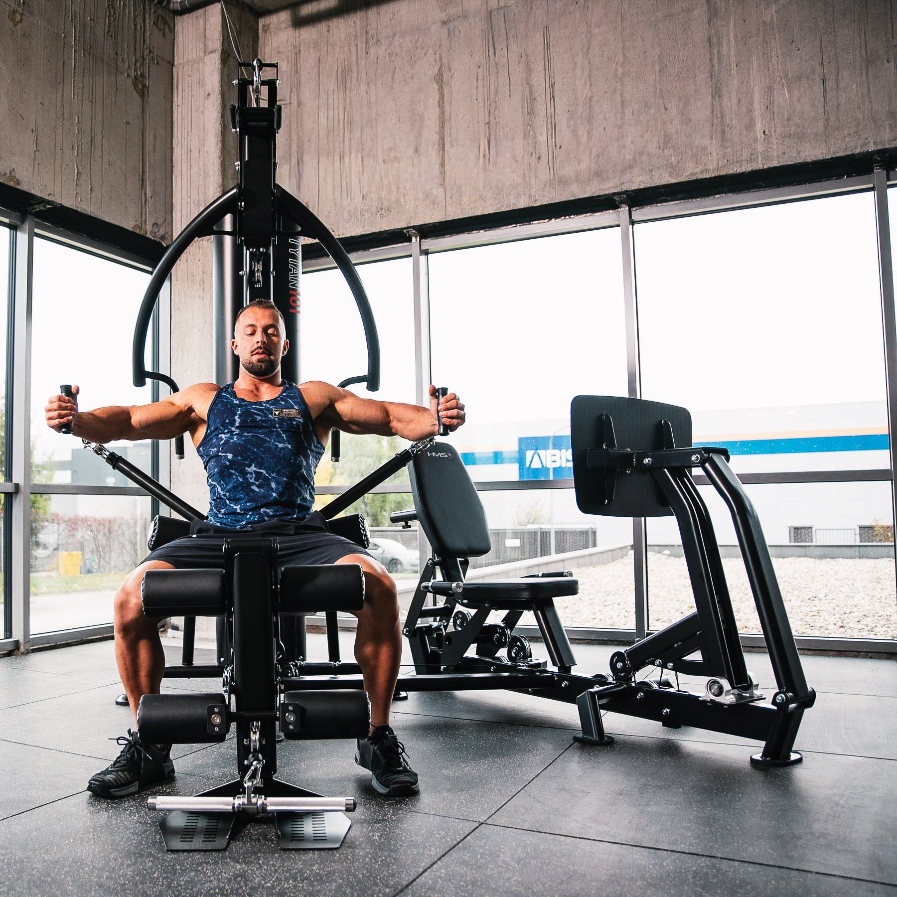 HMS Tytan 101 Multi Gym met Leg Press