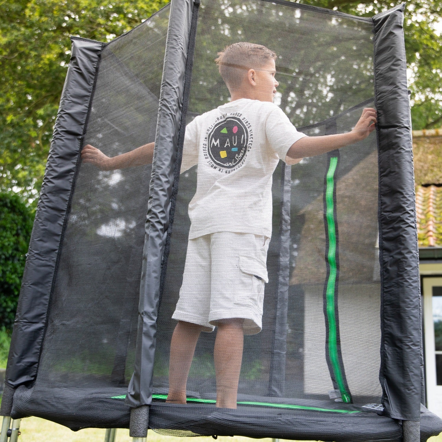 VirtuFit Kindertrampoline met Veiligheidsnet - Zwart - 140 cm