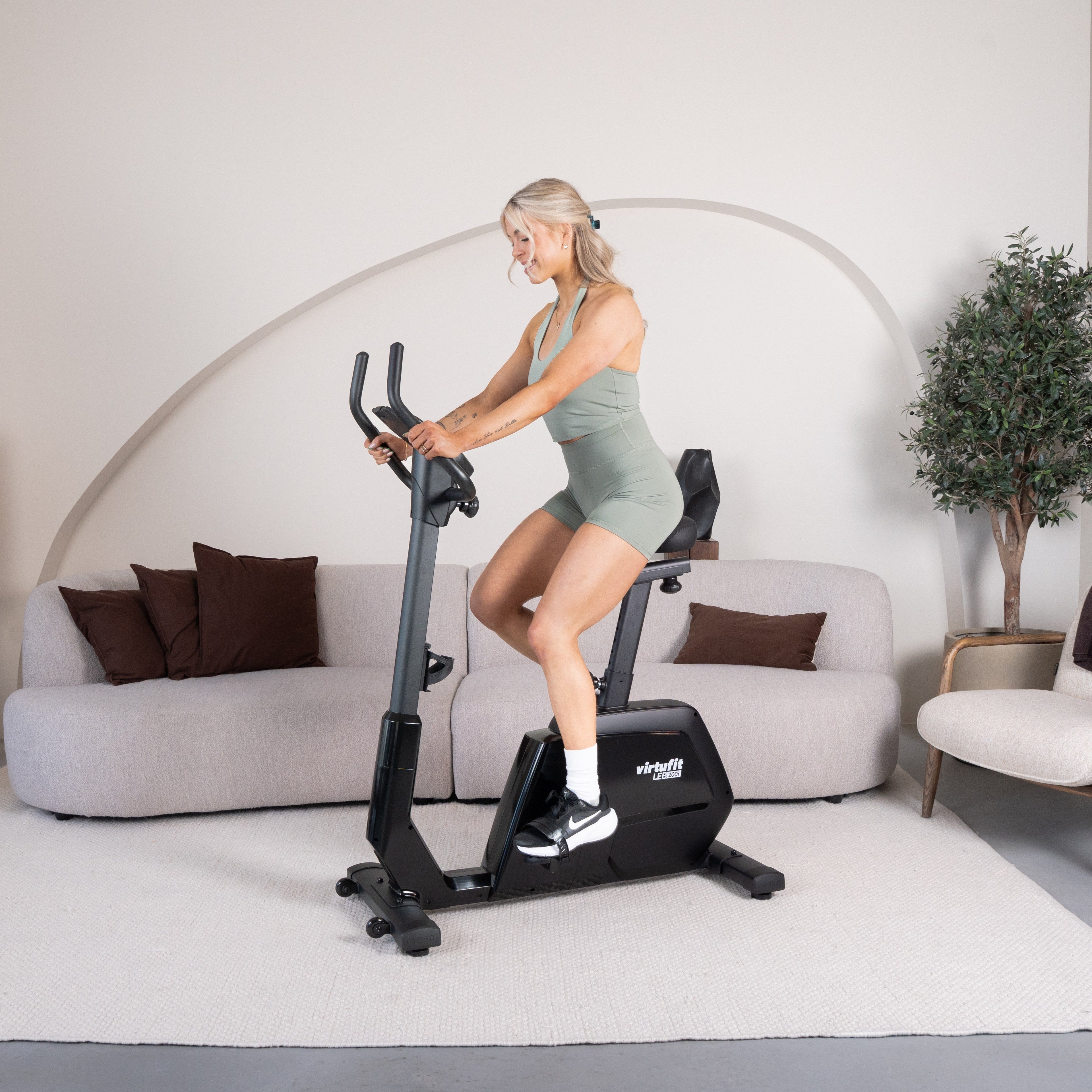 VirtuFit LEB200i Low Entry Bike - Hometrainer (LEB 1.2i) - Tweedekans